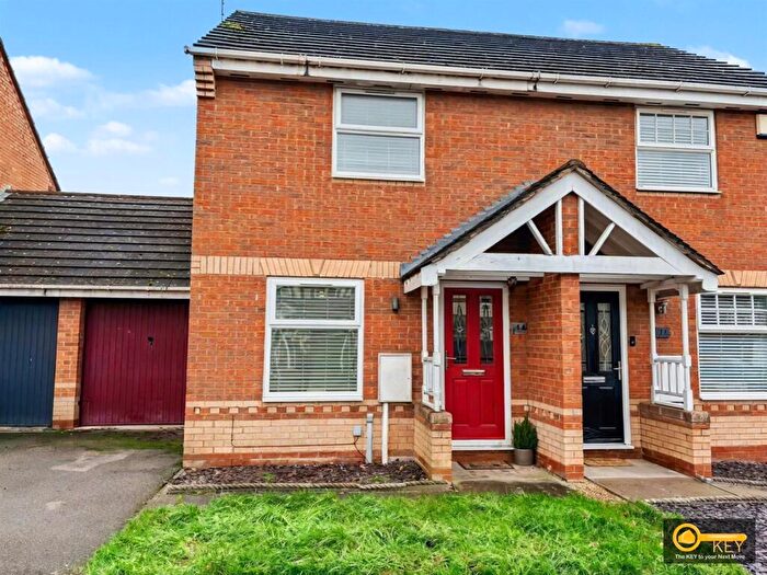 2 Bedroom House For Sale In Penshurst Way, Maple Park, Nuneaton, CV11