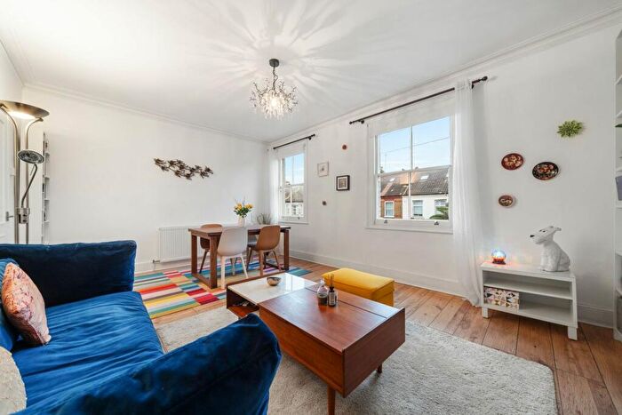 1 Bedroom Flat For Sale In Chaplin Road, London, NW2