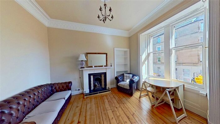 2 Bedroom Flat To Rent In Albert Street, Edinburgh, EH7