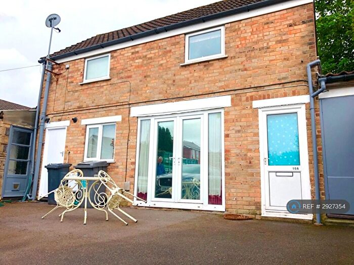 2 Bedroom Detached House To Rent In Melville Road, Bournemouth, BH9