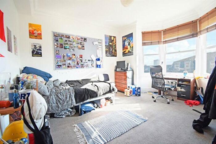 6 Bedroom Terraced House To Rent In Moorgate Avenue, Sheffield, S10