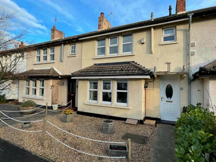 2 Bedroom Terraced House For Sale In Flowerdown Avenue, Cranwell, Sleaford, NG34