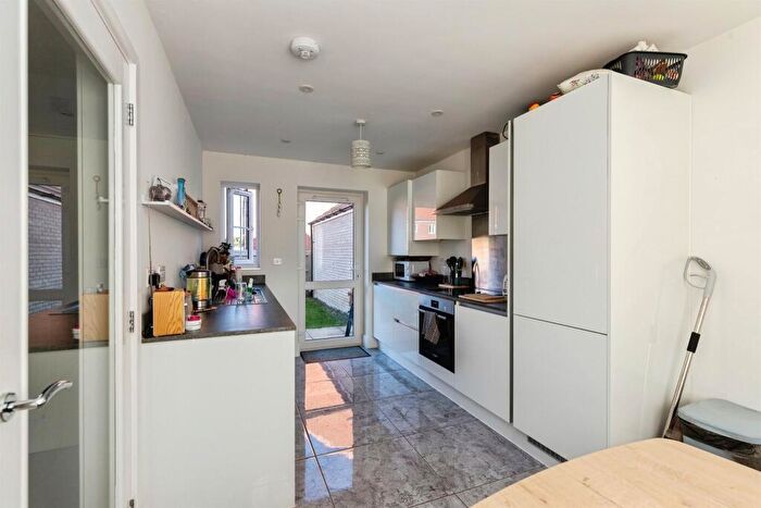 3 Bedroom House To Rent In Middlemoore Way, Crowland, Peterborough, PE6