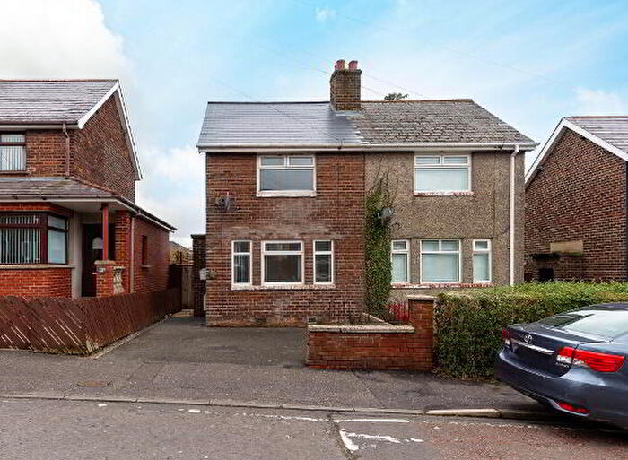 2 Bedroom Semi-Detached House For Sale In Joanmount Gardens, Belfast, BT14