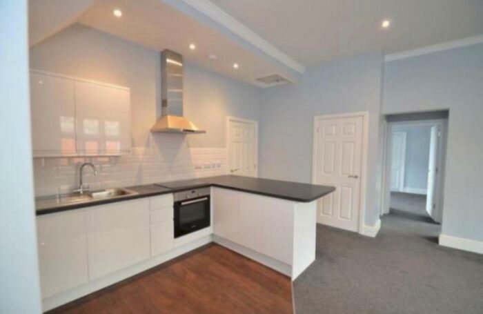 2 Bedroom Flat To Rent In High Street, Town Center, Kettering, NN16