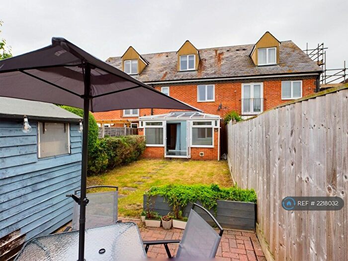 4 Bedroom Terraced House To Rent In Park Road, Banbury, OX16