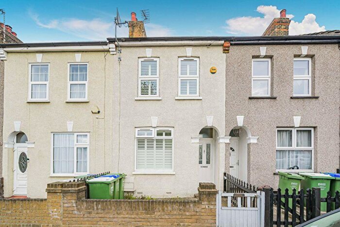 3 Bedroom Terraced House For Sale In Brook Street, Erith, DA8