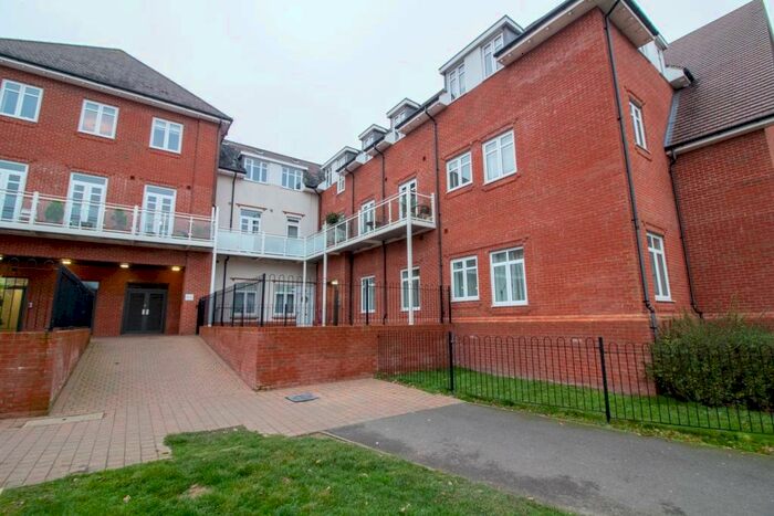 1 Bedroom Flat To Rent In North Wing Bramall Place, Jubilee Drive Church Crookham, Fleet, GU52