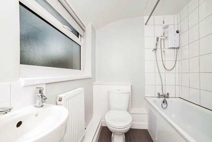 4 Bedroom Terraced House To Rent In Windsor Street, Beeston, Nottingham, Nottinghamshire, NG9