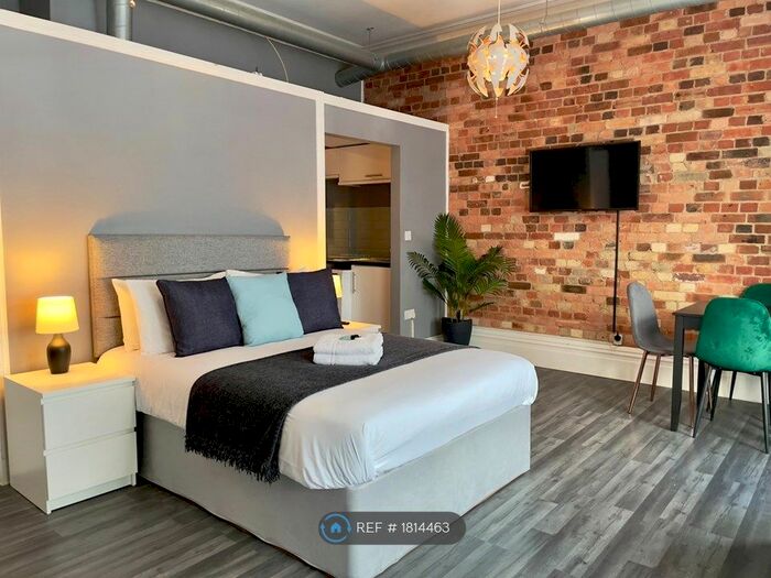 Studio To Rent In First Floor A Poole Road, Dorset, BH4