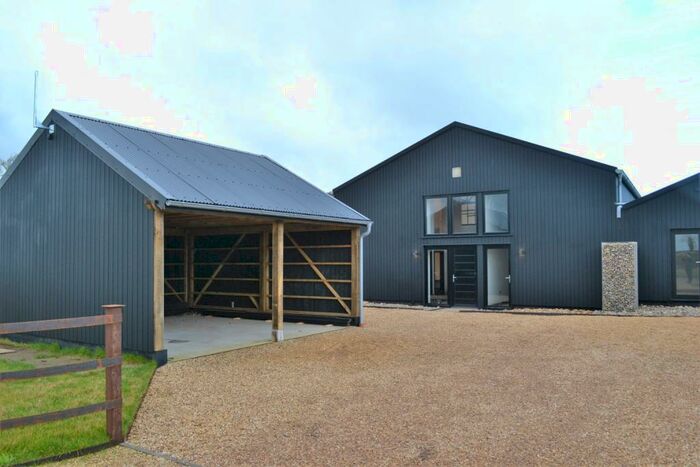 4 Bedroom Barn Conversion For Sale In Heath Road, Corpusty, NR11