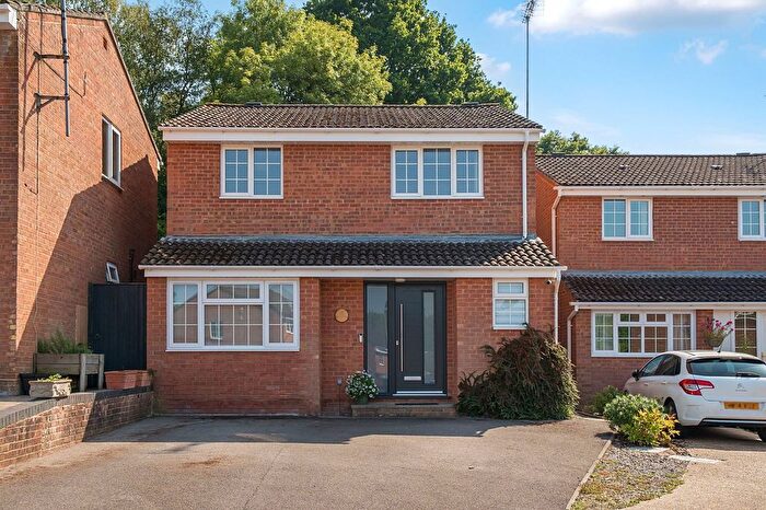 4 Bedroom Detached House For Sale In Osborne Gardens, Fair Oak, Eastleigh, Southampton, SO50
