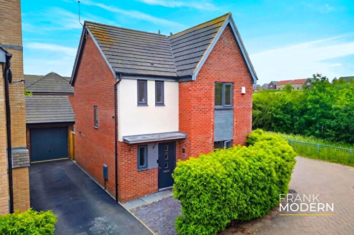 3 Bedroom Detached House For Sale In Coriander Drive, Hampton Vale, PE7