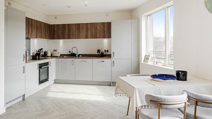 1 Bedroom Flat For Sale In Herringbone Apartments, London, SW18