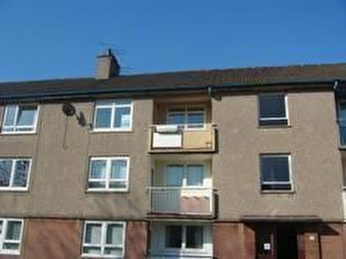 2 Bedroom Flat To Rent In Two Bedroom Flat, Glasgow South Side, Cardonald, G52