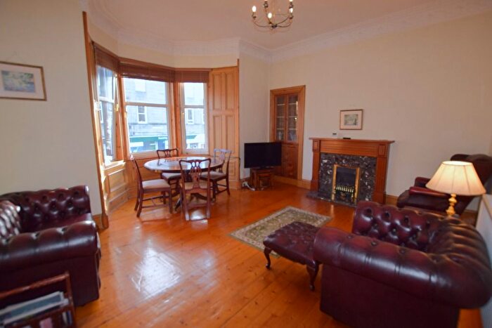 2 Bedroom Flat To Rent In Restalrig Road, Leith Links, Edinburgh, EH6