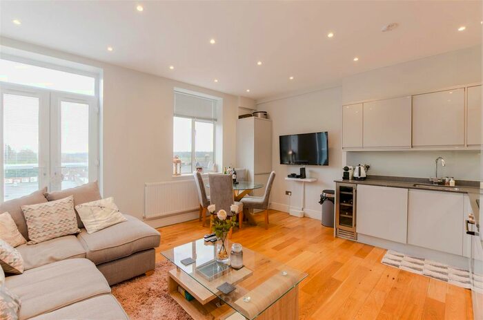 2 Bedroom Flat To Rent In Thorpe Road, Norwich, NR1