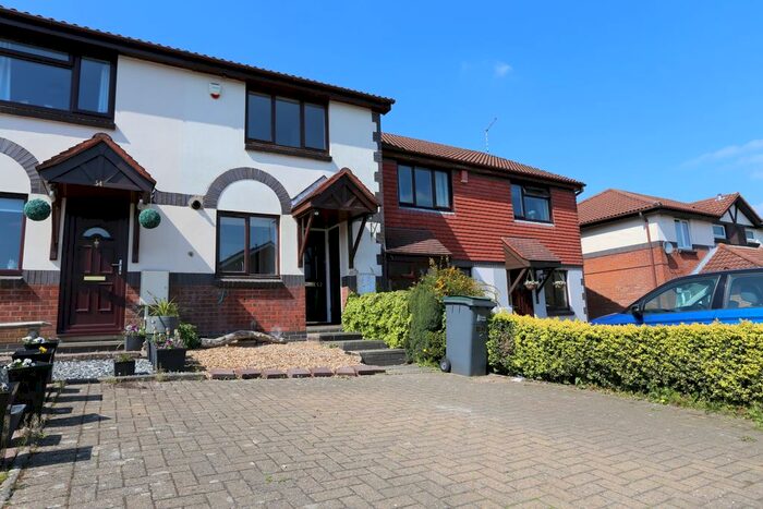 2 Bedroom Town House To Rent In Falcon Road, Meir Park, ST3