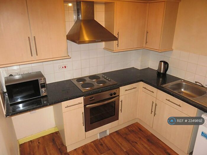 1 Bedroom Flat To Rent In Powell House, Bury, BL9