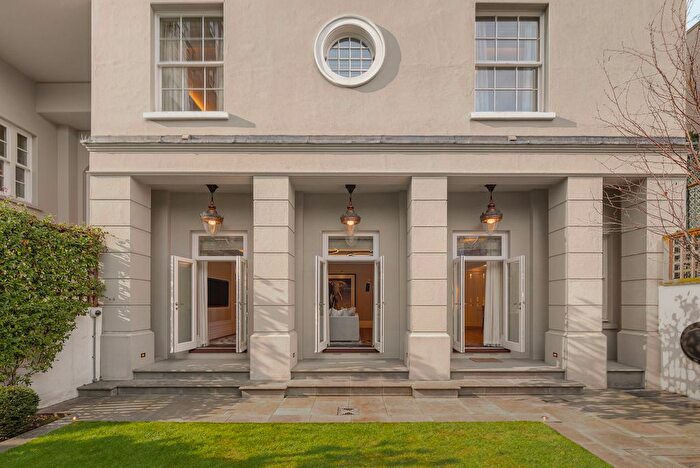 5 Bedroom Town House For Sale In Lowndes Place, London, SW1X - Photo 7