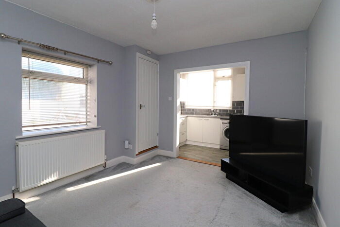 1 Bedroom Apartment To Rent In Flat A, Whitworth Road, PO12