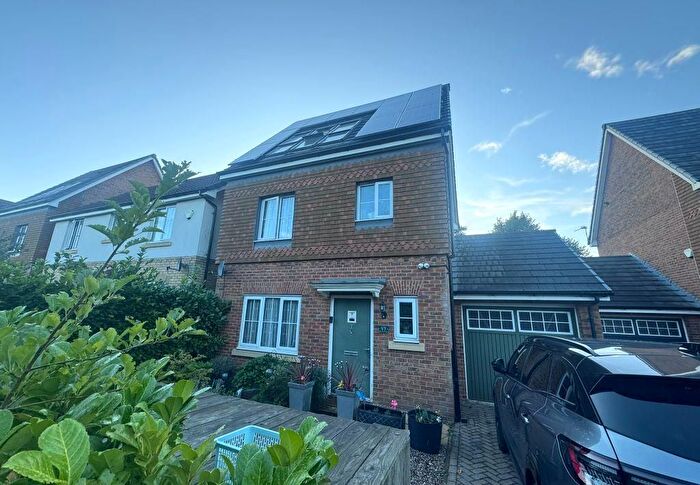 4 Bedroom Detached House For Sale In Weaver Close, Heywood, OL10