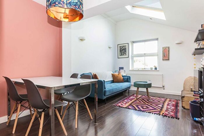 1 Bedroom Flat To Rent In Chaucer Road, Acton, W3