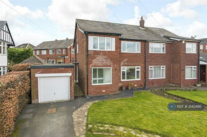 4 Bedroom Semi-Detached House To Rent In Primley Park Mount, Leeds, LS17