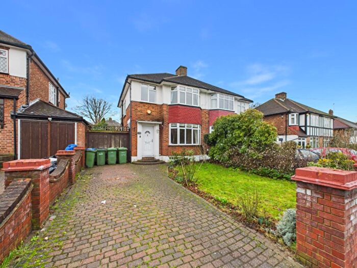 3 Bedroom Semi Detached House To Rent In Sidcup Road, London, Greater London, SE9