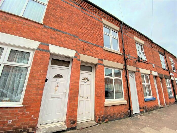 2 Bedroom House To Rent In Bosworth Street, Leicester, LE3