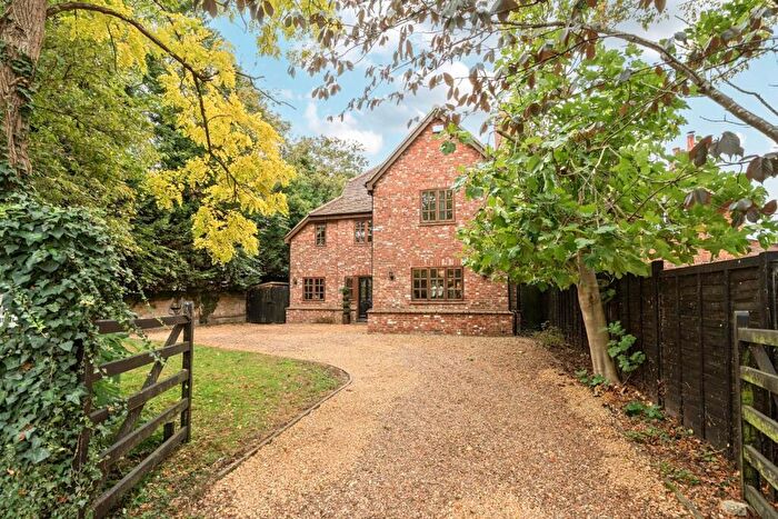 5 Bedroom Detached House For Sale In Cambridge Street, St. Neots, PE19