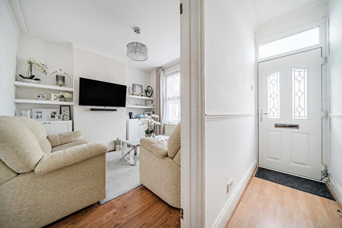 2 Bedroom Terraced House For Sale In Brook Street, Erith, DA8