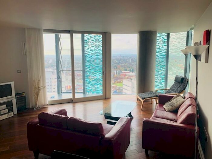 3 Bedroom Flat To Rent In Beetham Tower, City Centre, B1
