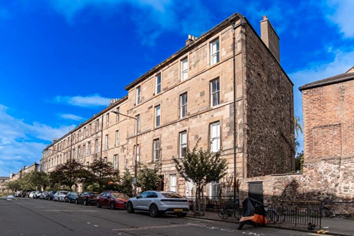2 Bedroom Flat For Sale In / () Lutton Place, Newington, Edinburgh, EH8