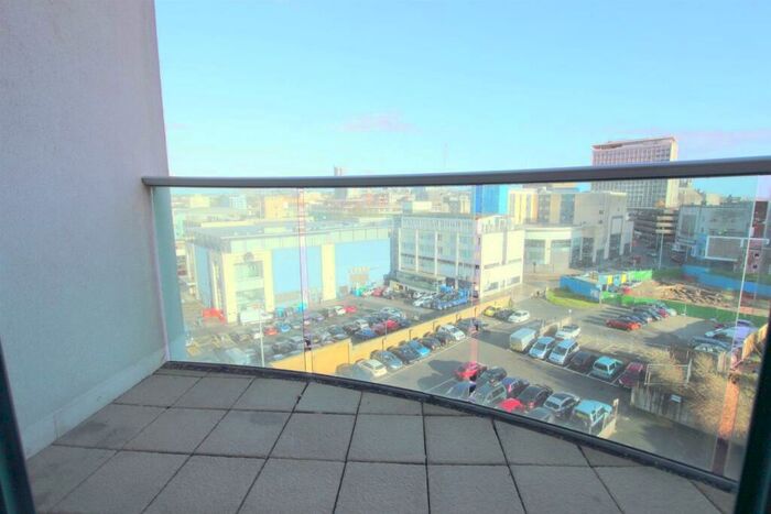 2 Bedroom Apartment To Rent In Ocean Crescent, The Crescent, Plymouth, PL1