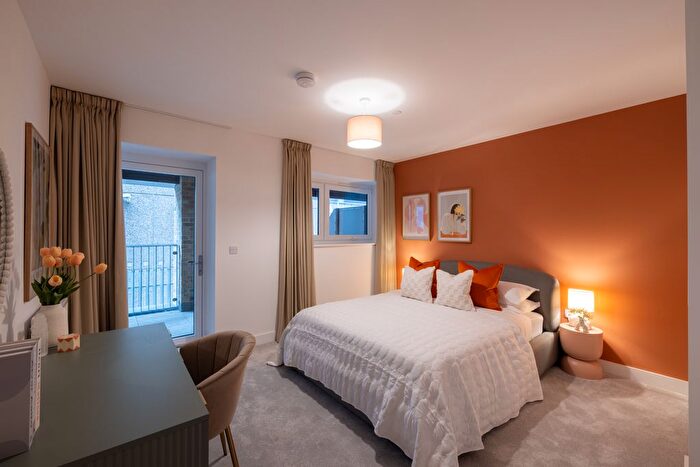 1 Bedroom Flat For Sale In Edgware Road, Hendon, NW9