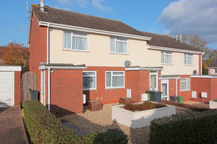 2 Bedroom Flat To Rent In Endfield Close, Exeter, EX1