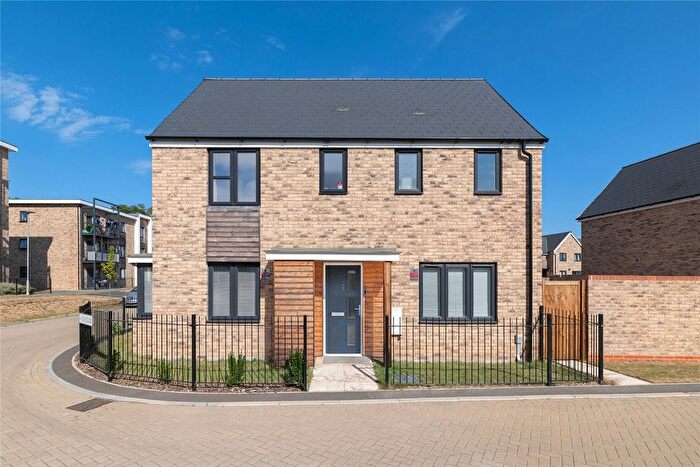 3 Bedroom Detached House For Sale In Vardri Close, Colchester, Essex, CO1