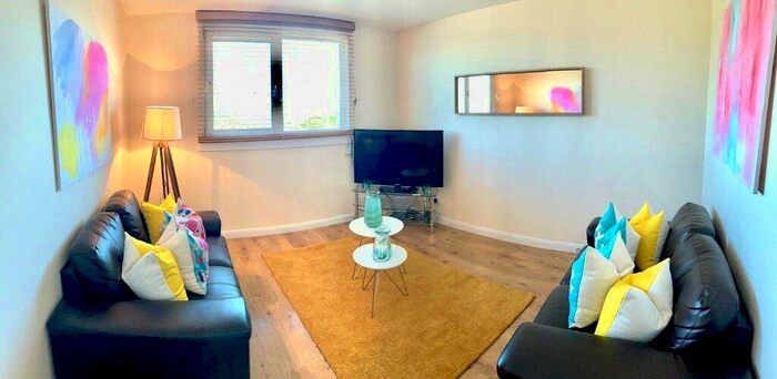 3 Bedroom Flat To Rent In Auchmill Road, City Centre, Aberdeen, AB21