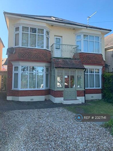 6 Bedroom Detached House To Rent In Heron Court Road, Bournemouth, BH9