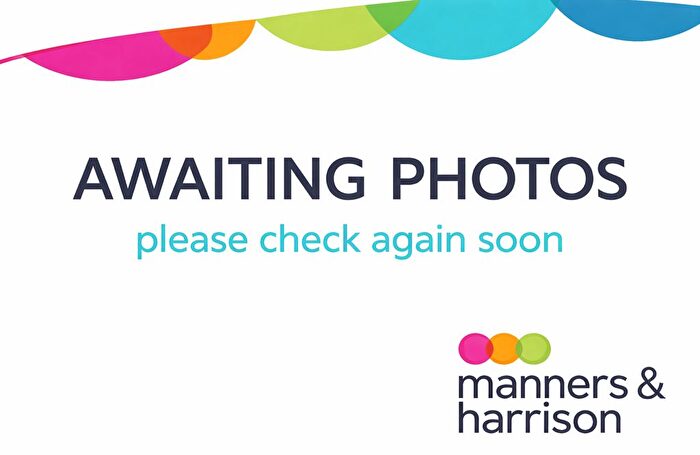 3 Bedroom Semi-detached House For Sale In Coniston Grove, Middlesbrough, TS5