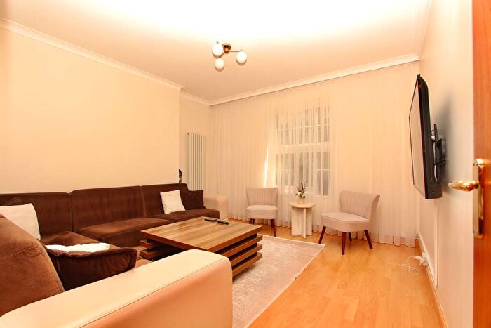 2 Bedroom Apartment For Sale In Pentland House, N16