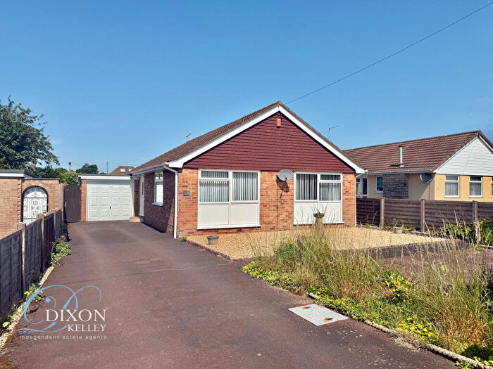 3 Bedroom Detached Bungalow For Sale In Elmhurst Way, West Moors, Ferndown, Dorset, BH22