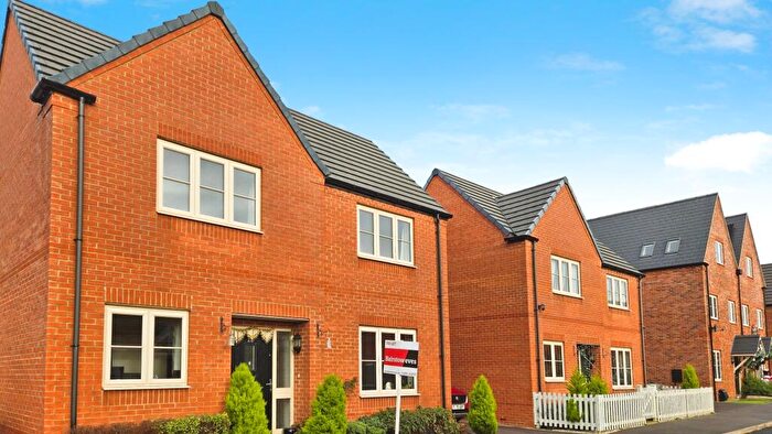 4 Bedroom Detached House To Rent In Bennett Drive, OX16