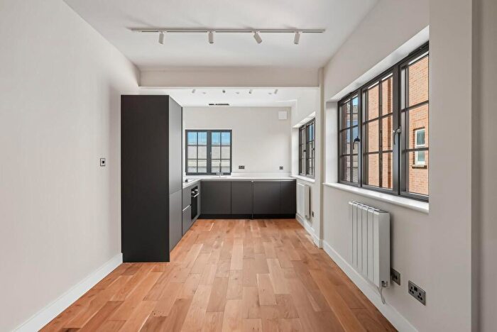 1 Bedroom Apartment For Sale In High Street, Sutton, SM1