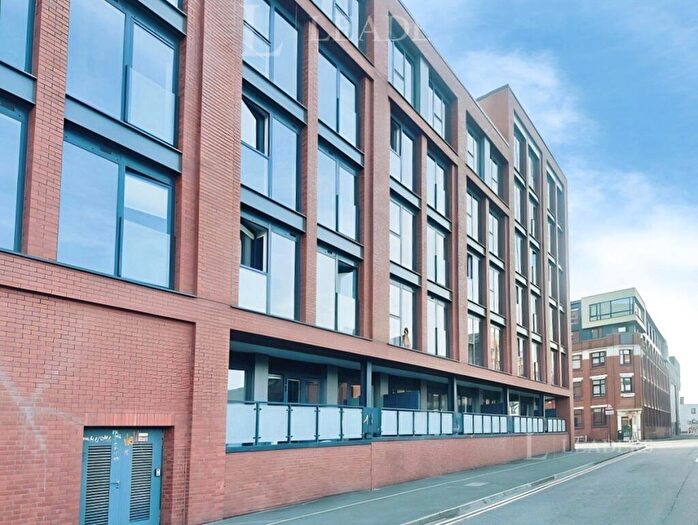 2 Bedroom Flat To Rent In Bradford Street, Birmingham, West Midlands, B12