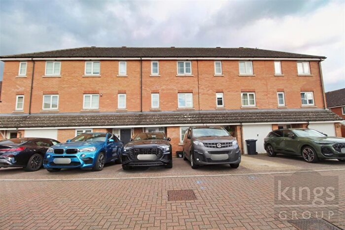 3 Bedroom Terraced House For Sale In Columbia Road, Broxbourne, EN10