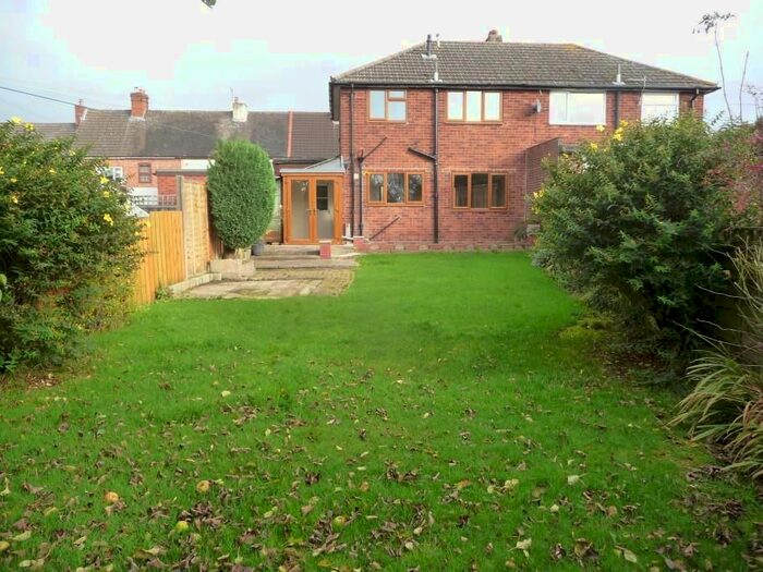 3 Bedroom Semi-Detached House To Rent In Green Lane, Birchmoor, Tamworth, B78