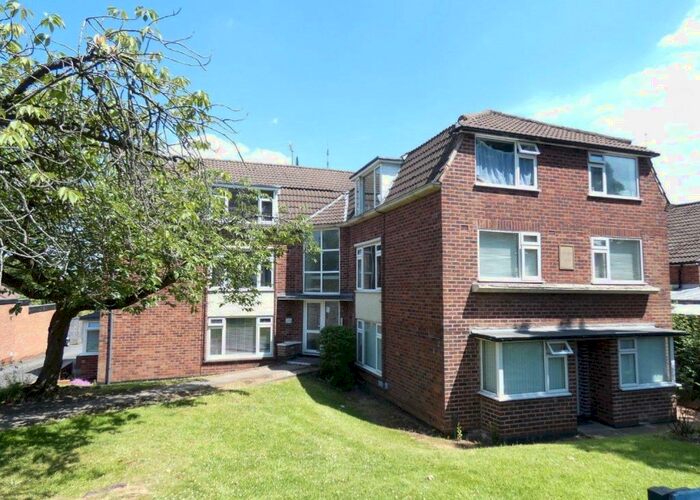 Houses for sale & to rent in B74 4YA, Beighton Close, Sutton Four Oaks
