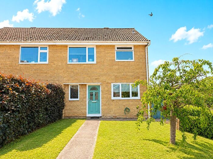 3 Bedroom Semi-Detached House For Sale In Cale Way, Wincanton, Somerset, BA9